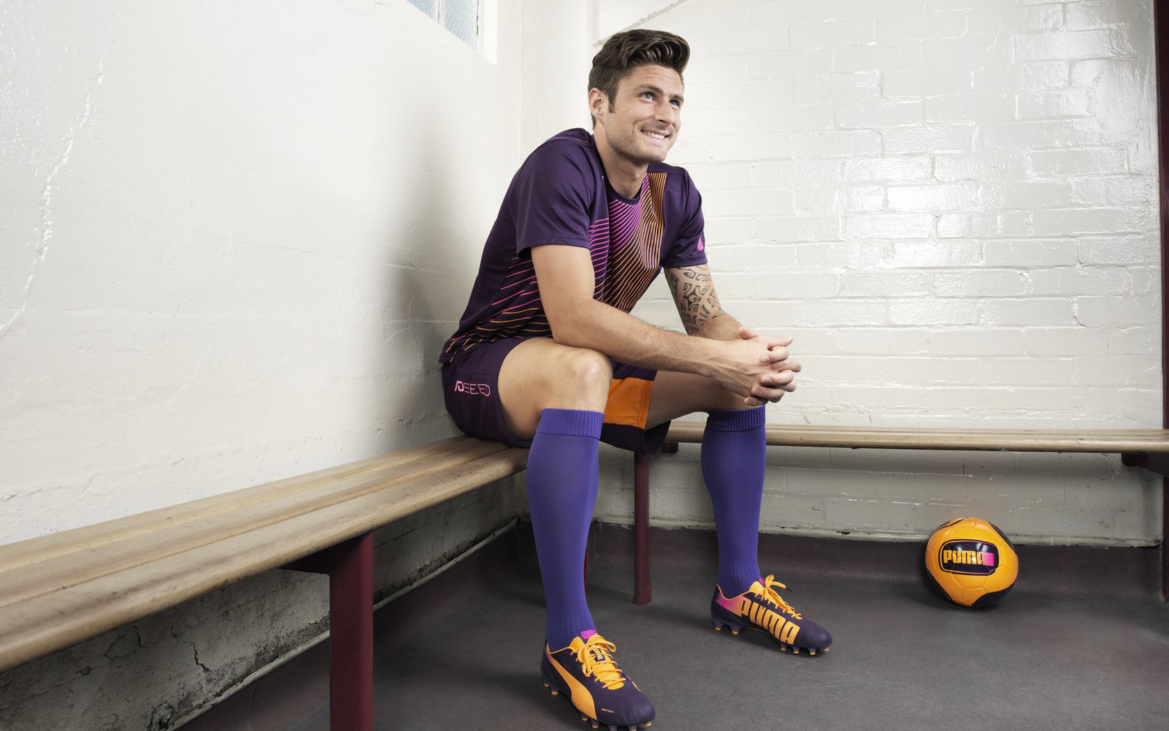 西甲天王的独舞：经典瞬间瞬间成为传世佳作，西甲首秀